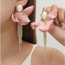Cercei Flower Rosey Pearls